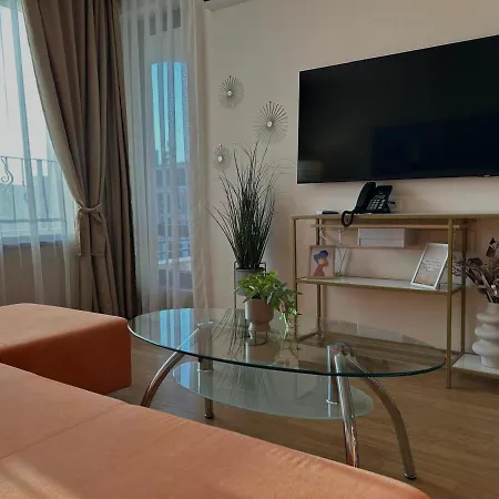Apartment Premier Beach- Bastetbs