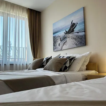 Premier Beach- Bastetbs Apartment *